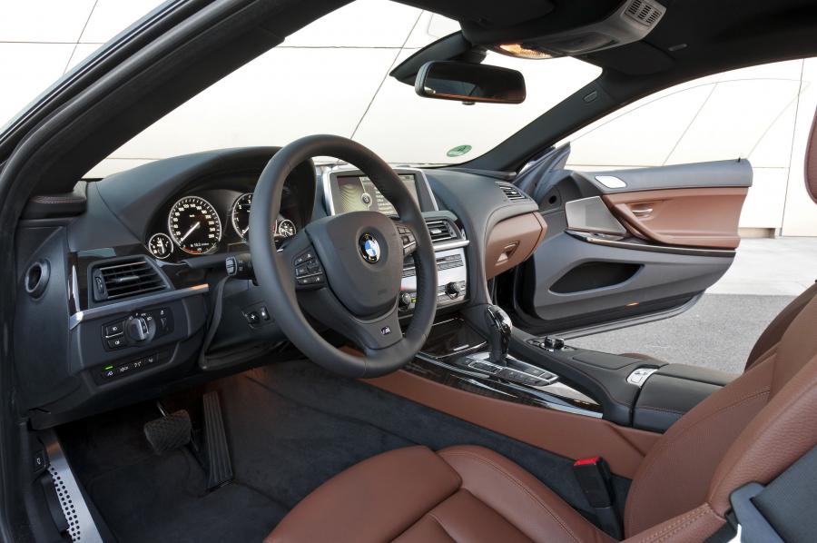 Интерьер BMW 640d xDrive Coupe 2012 года  (фото 19 из 70)